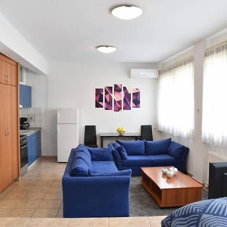 A Modern Bright Studio In The Center Of Kasztoriá Kültér fotó