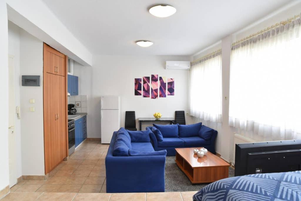 A Modern Bright Studio In The Center Of Kasztoriá Kültér fotó